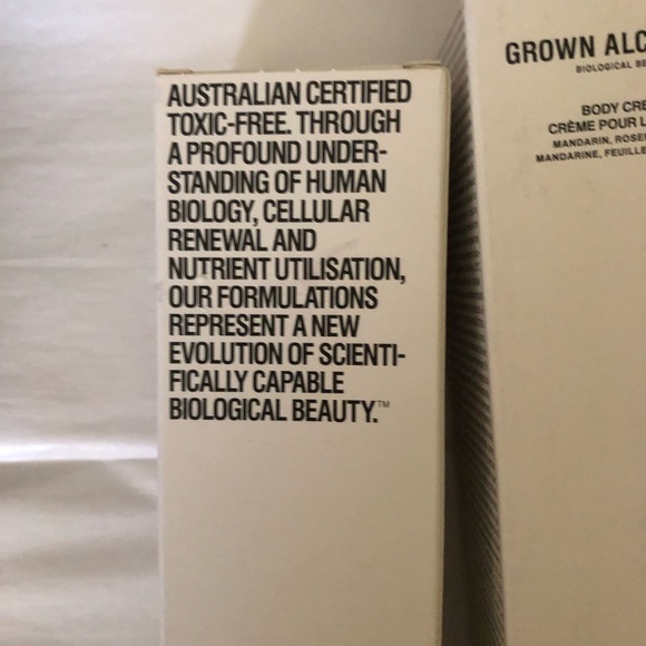 2 x Grown Alchemist Mandarin & Rosemary Leaf body cream 120ml - Picture 2 of 5